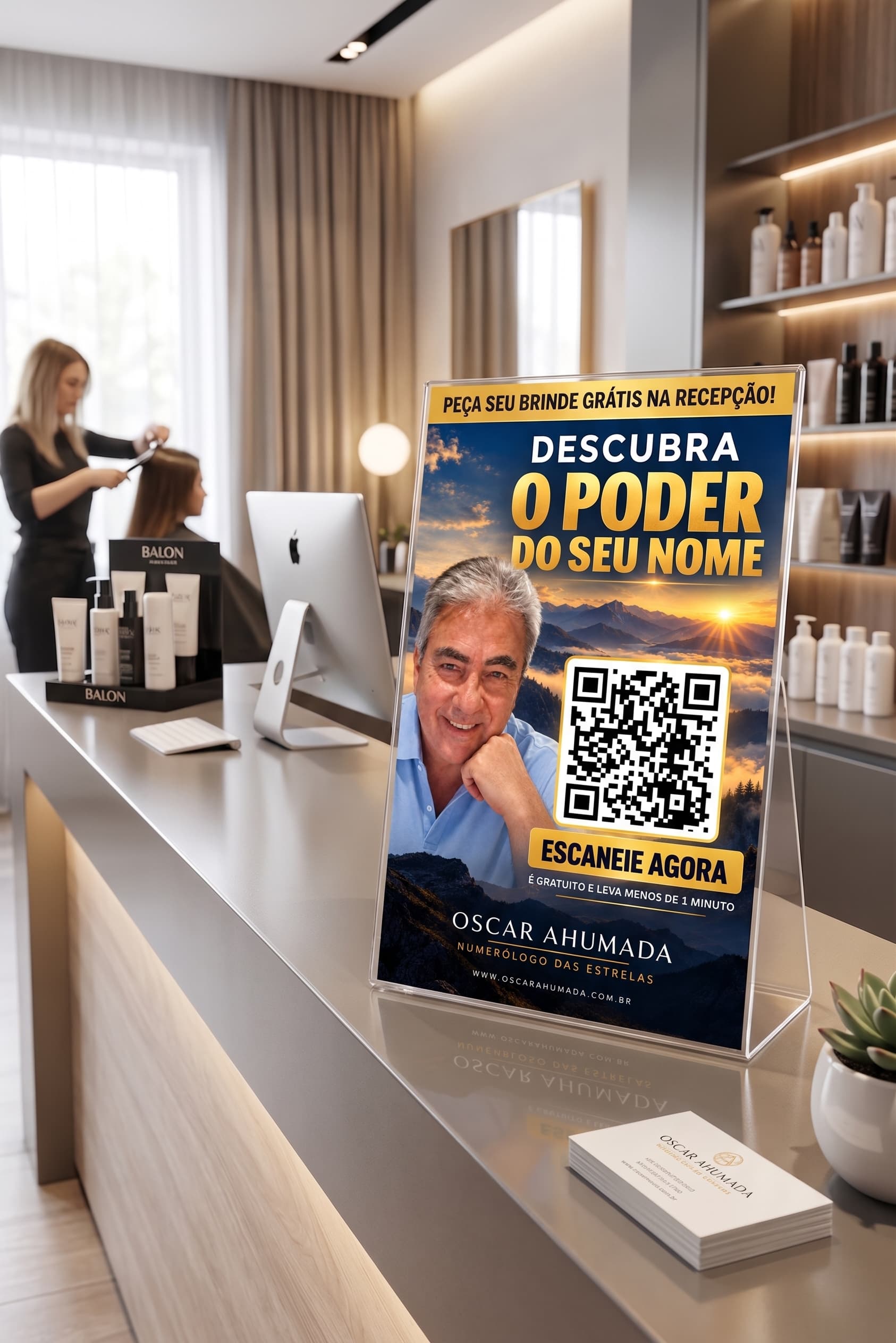 Experiência Descubra o Poder do Seu Nome apresentada em um salão de beleza